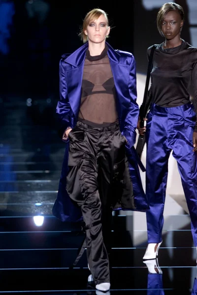 Look 5